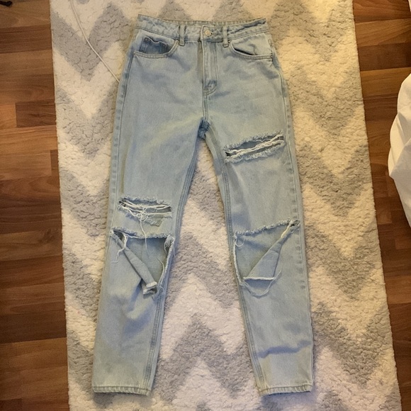 Light Wash Adika Davis Jeans - Picture 8 of 9